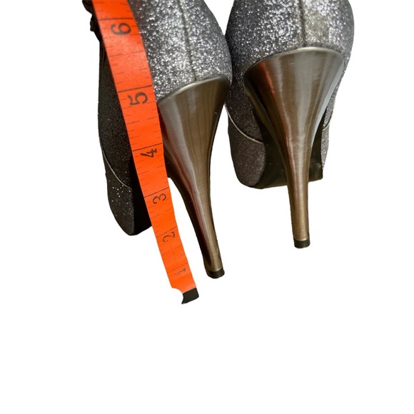 Vintage GUESS sparkly stiletto 5” heels size 7.5 - Picture 9 of 11